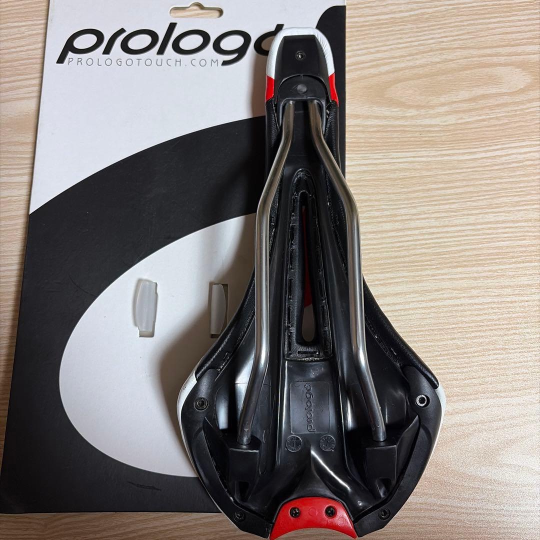 未使用prologo サドル