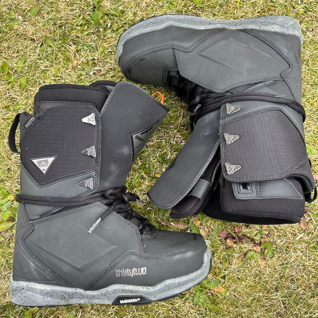 20-21 THIRTYTWO LASHED DIGGERS スノボーブーツ