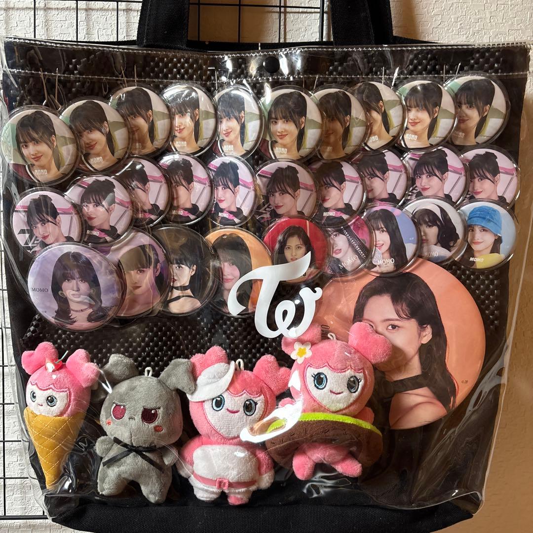TWICE モモ 痛バ 缶バッジ トートバッグ ぬいぐるみ セット