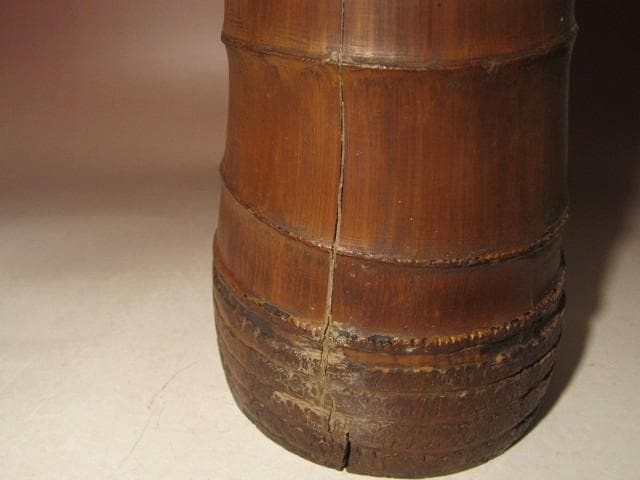 ☆裏千家六代 六閑斎　竹花入【瑞月】☆裏千家十四代淡々斎極め☆a522