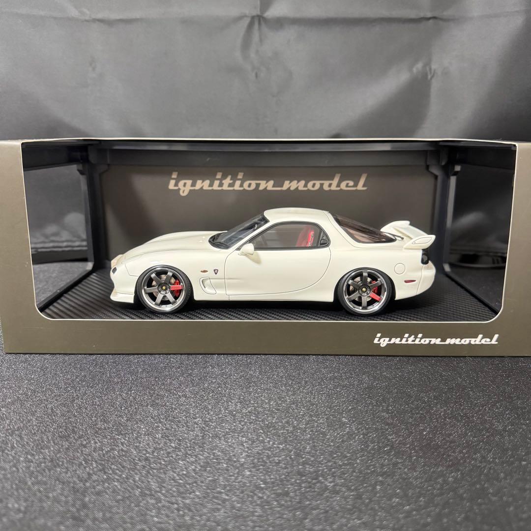 イグニッションモデル1/18 RX7 FD3S White 初期モデル　廃盤レア