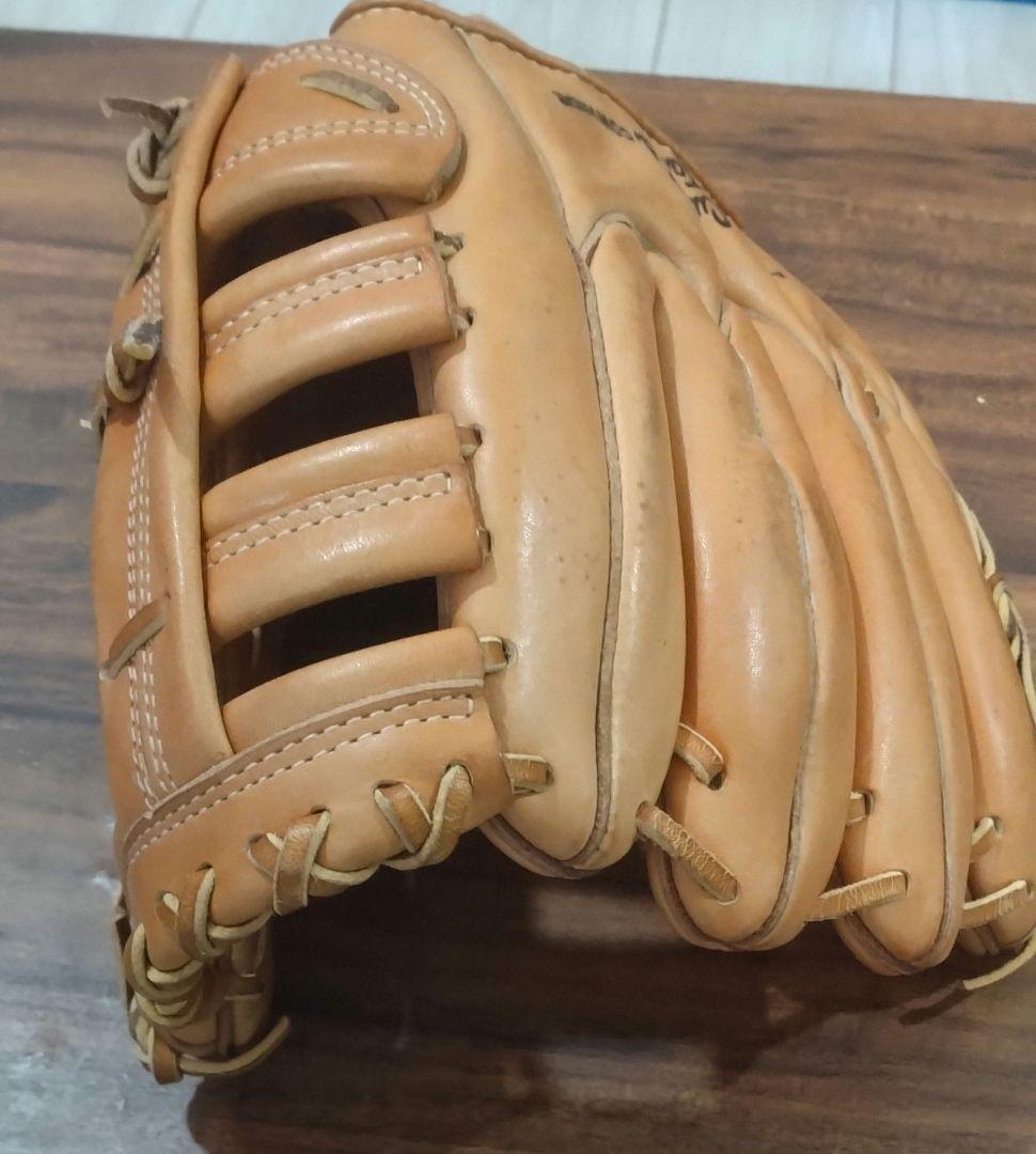 Wilson A3000 MLB 硬式グローブ ブラウン　ウィルソン