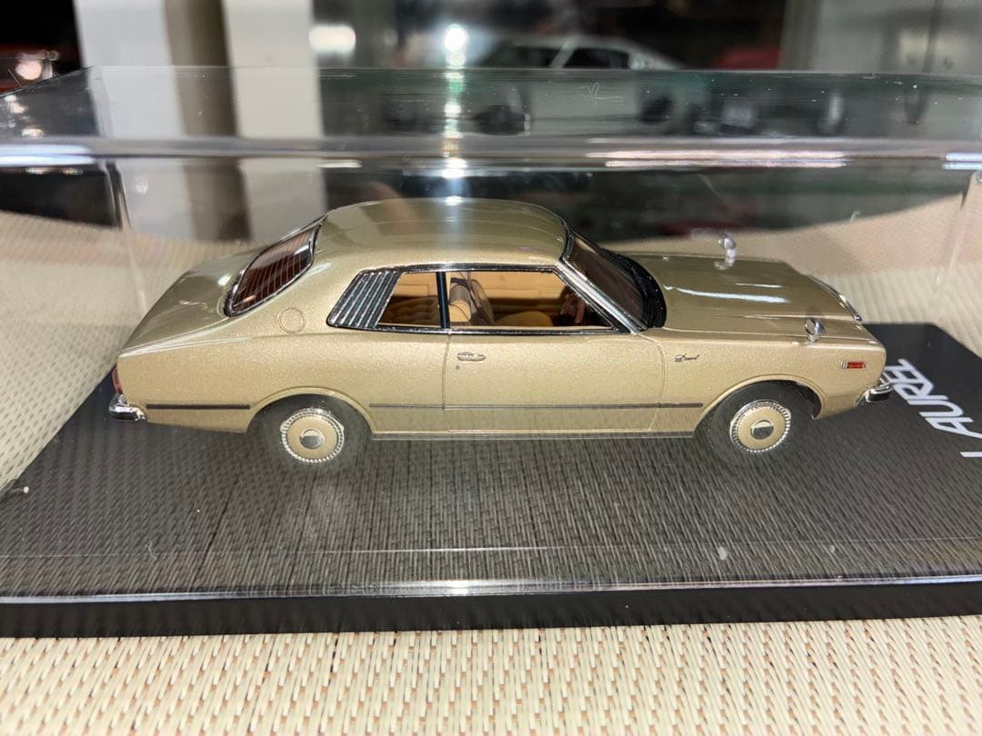 LA-X 1/43 日産ローレル2D HT 2800メダリスト