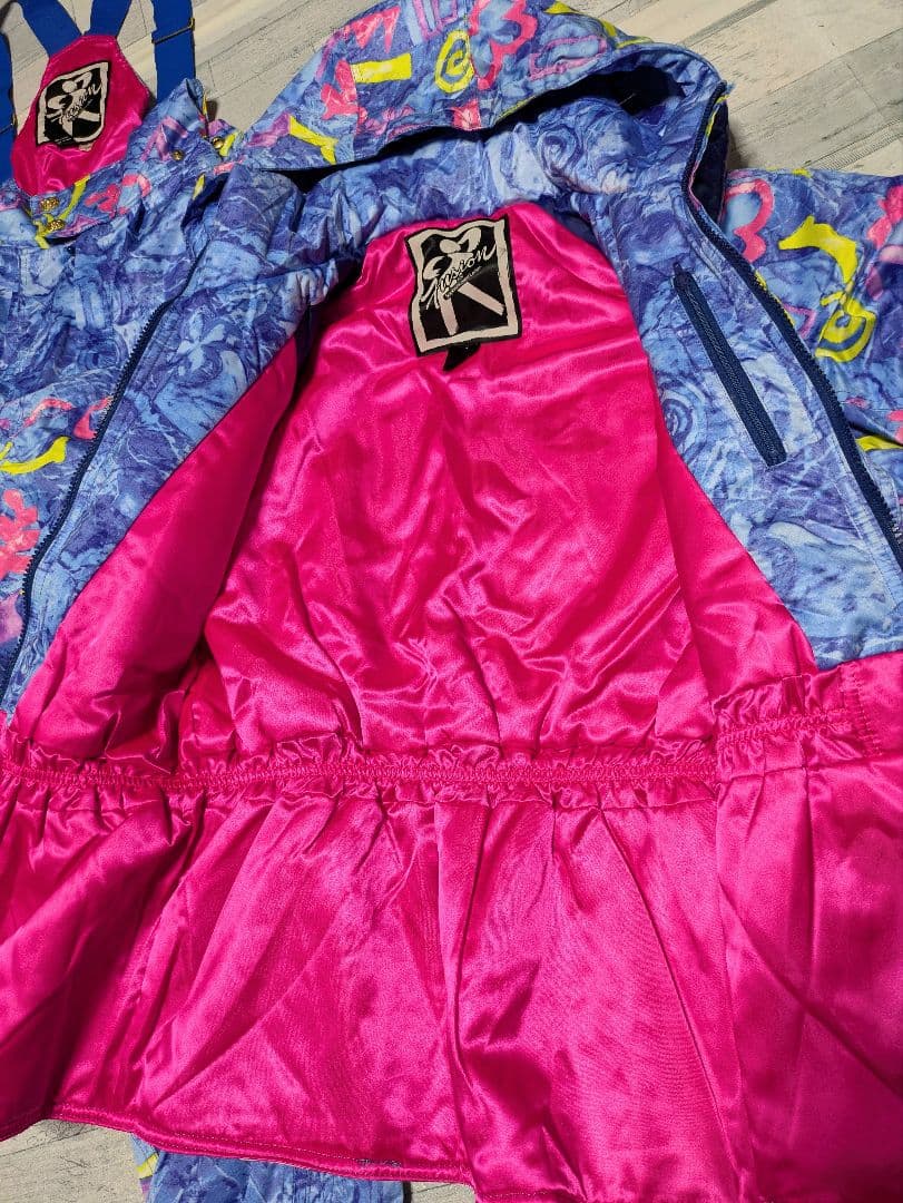 Fusion　レディーススキーウェア　サイズM 新品未使用品　定価34000円