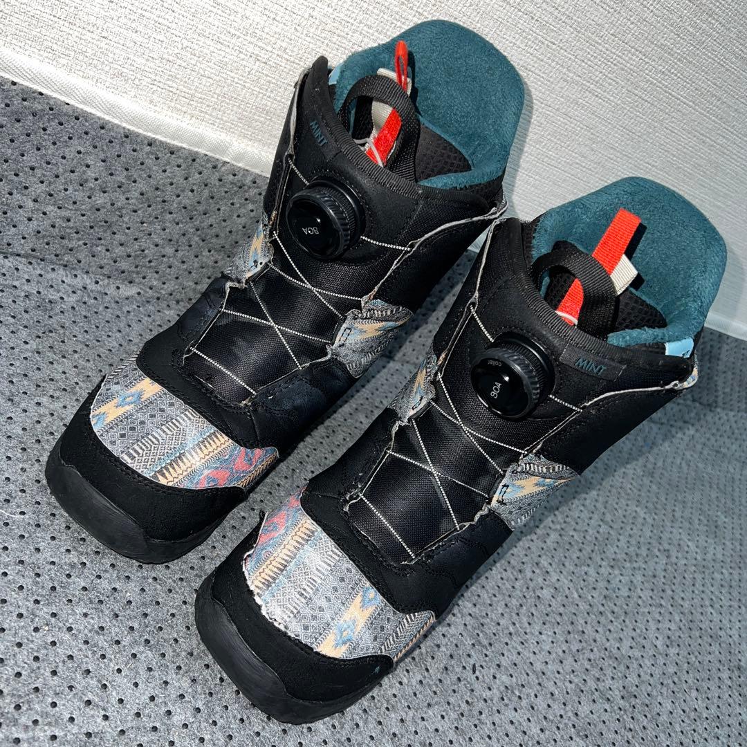 10回使用 人気サイズ24cm BURTON MINT BOA スノボブーツ
