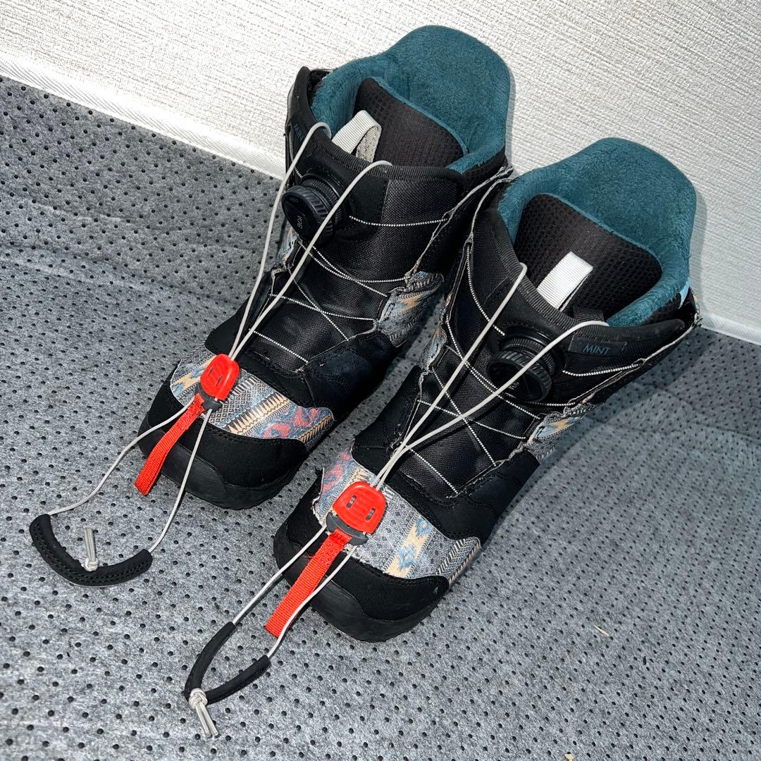10回使用 人気サイズ24cm BURTON MINT BOA スノボブーツ