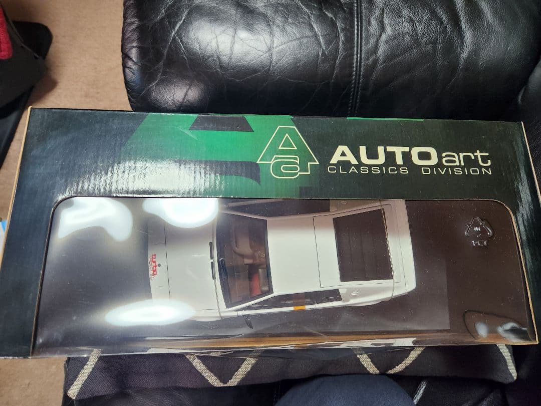 自動車 AUTOart Lotus Esprit Turbo 1/18