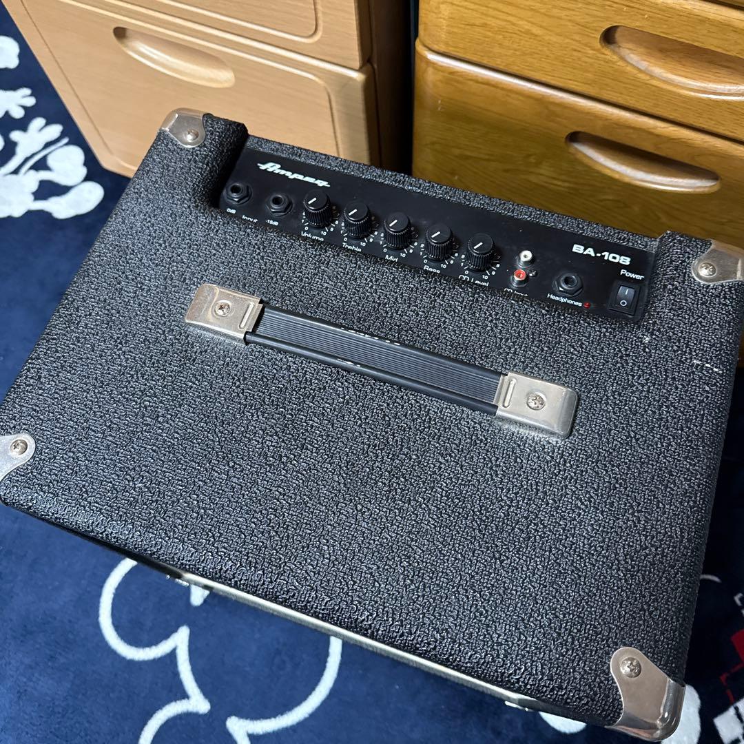 ベース Ampeg BA-108