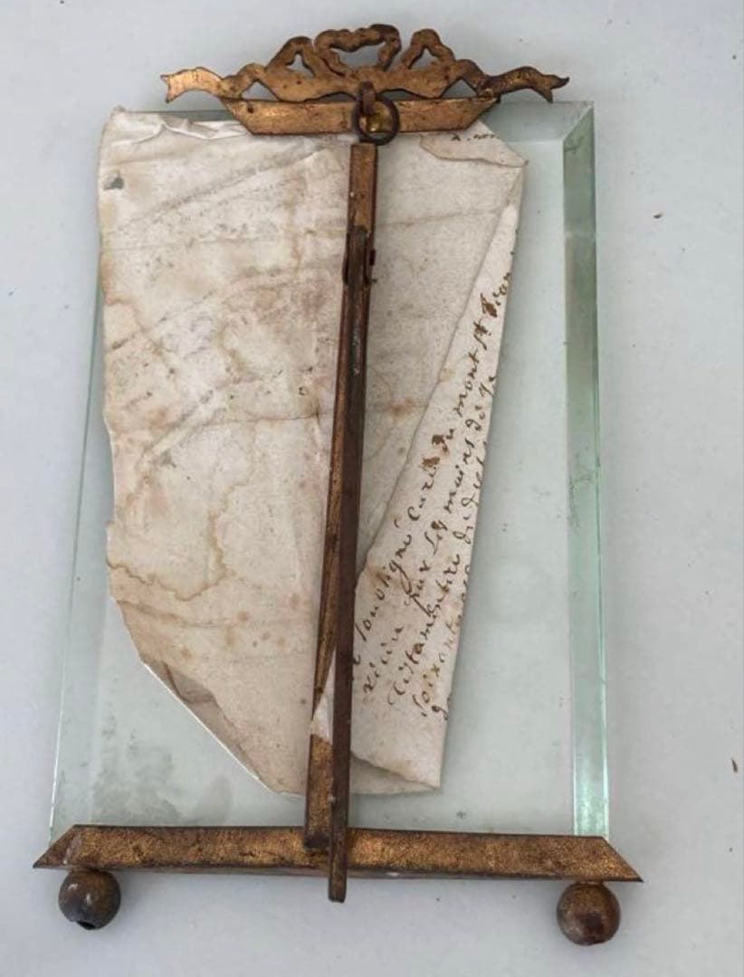 アンティーク雑貨 Old French glass ribbon frame.