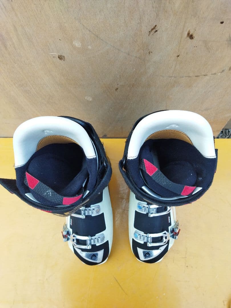 HEAD VECTOR VECTOR 100 男性用スキーブーツ　黒/白