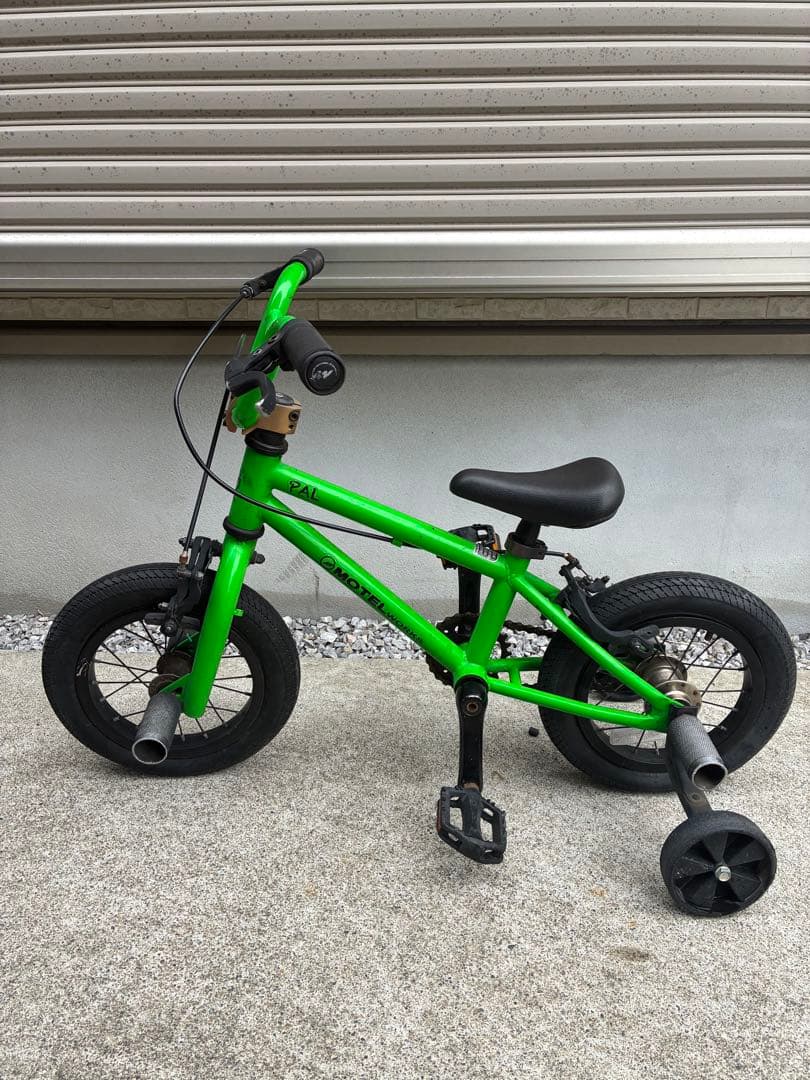 送料無料　子供用 BMX MOTEL WORKS PAL 12インチ