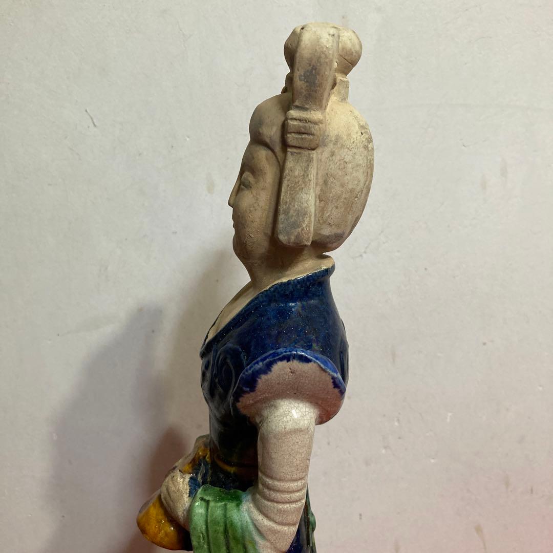 レトロ　アンティーク　　　　　　　　　　　　　古玩中国唐三彩女性俑　（年代不明）