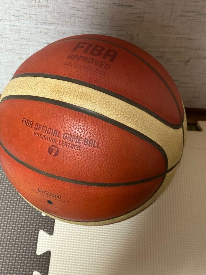 (ラスト値下げ！！)molten FIBA バスケットボール7号球本革