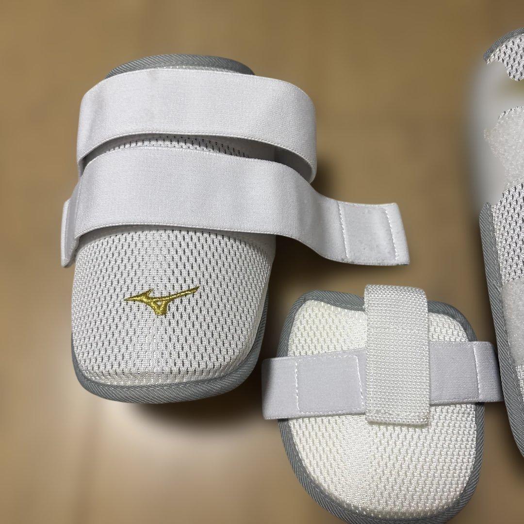 て*も様 Mizuno エルボーガード ホワイト　高校野球　硬式