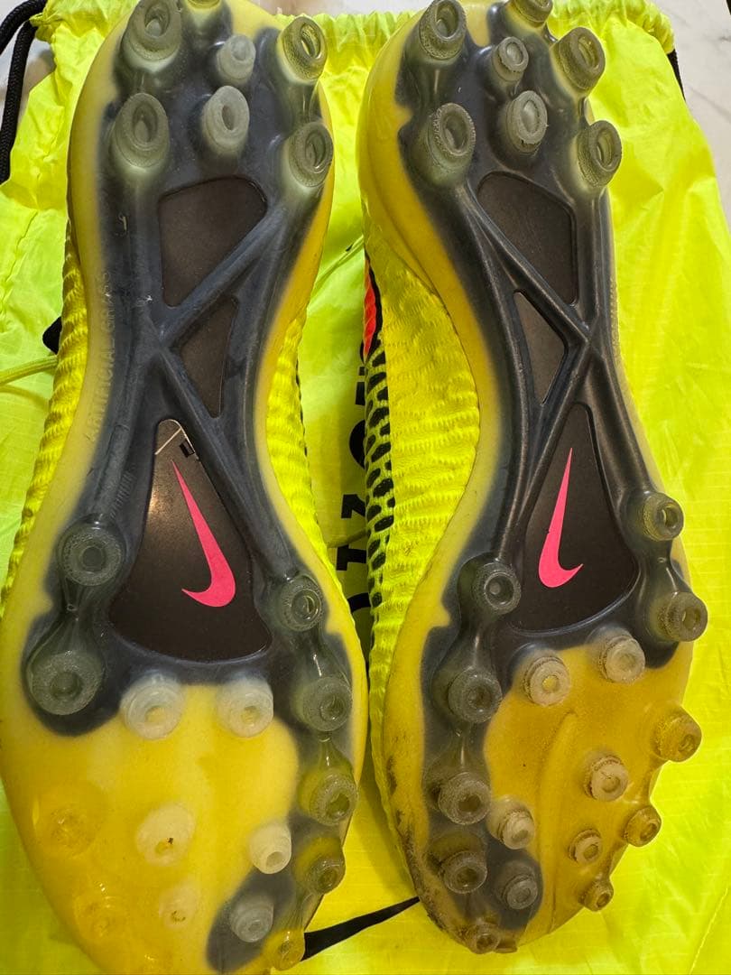 Nike マジスタ オブラ AG イエロー 28cm