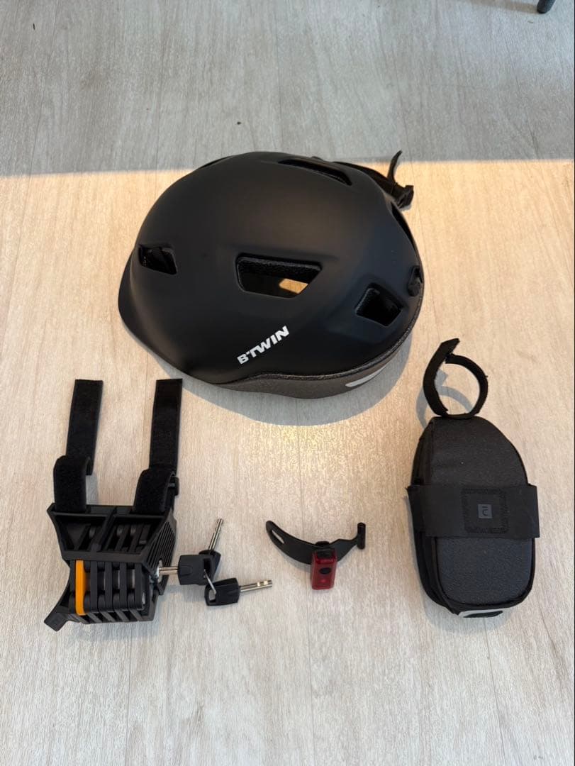 RENAULT（ルノー） MACH8 9速モデル 折りたたみ自転車　マッハエイト