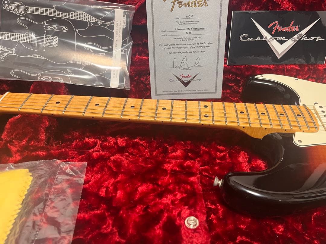 FENDER USA CustomShop Custom Deluxeストラト