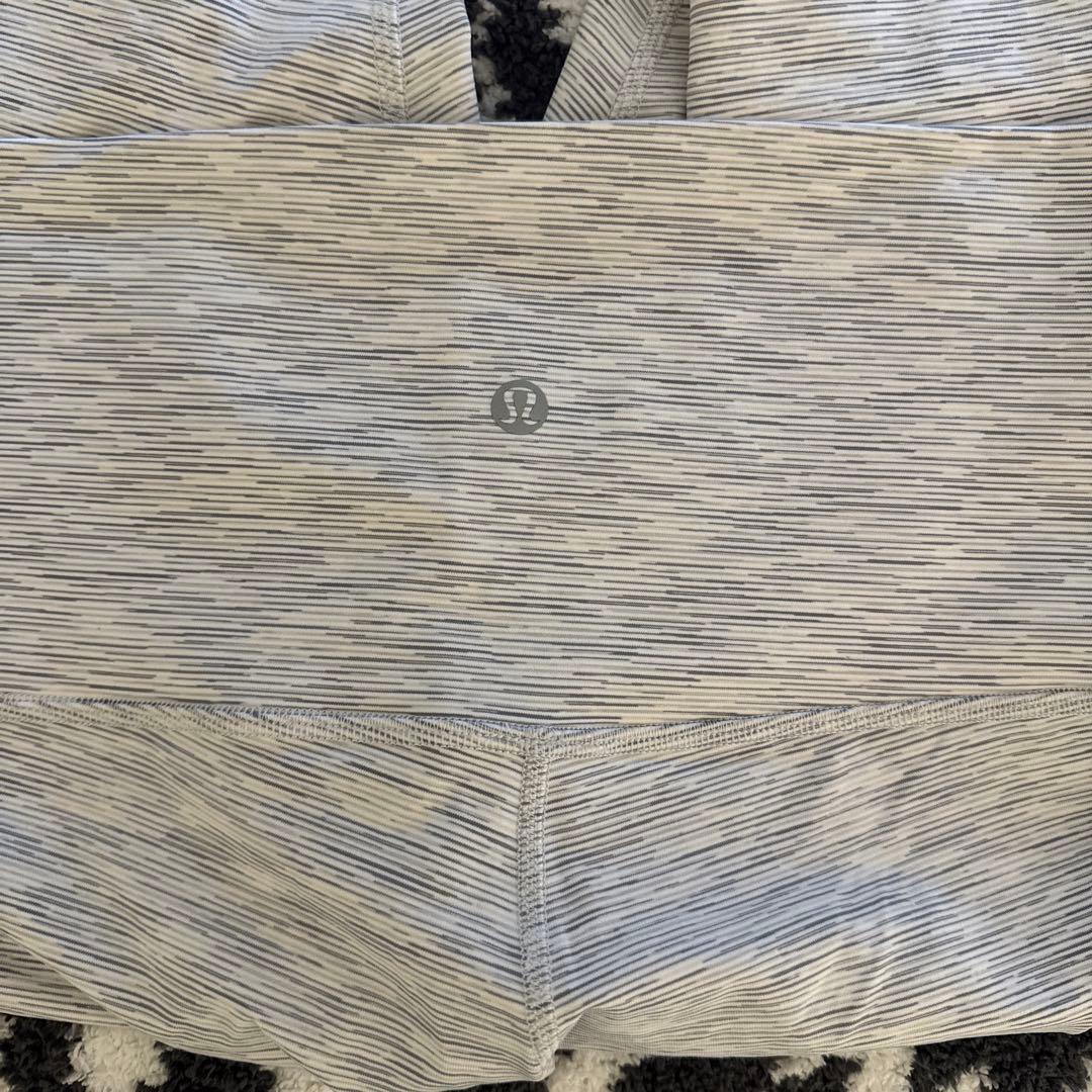 Lululemon スリムフィット ヨガパンツ グレー