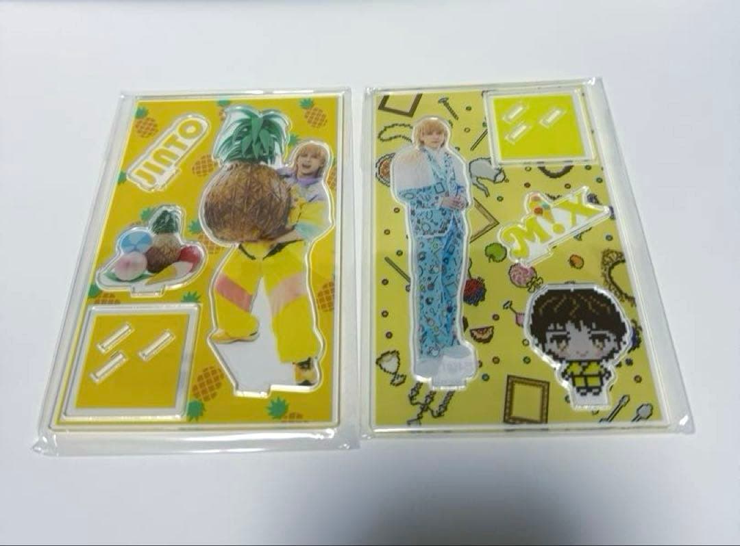 吉田仁人　アクリルスタンド 2個セット