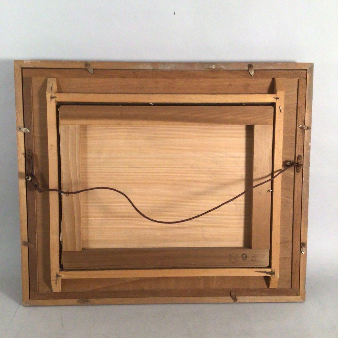 No3885額装　在銘　指水　美人画　燕柄着物　肉筆絹本　日本画　絵画 送料無料