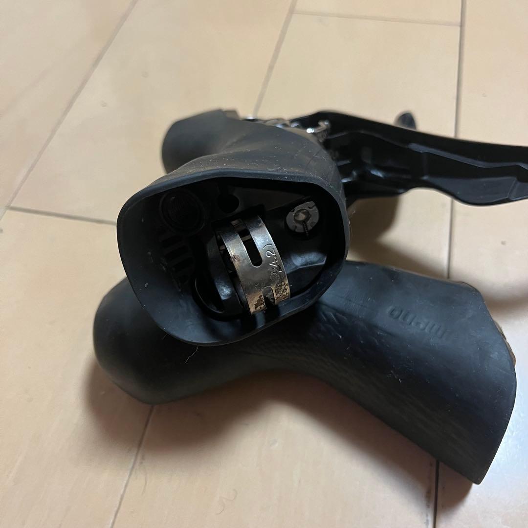 Shimano UltegraシフターST-R8020 油圧/ケーブル