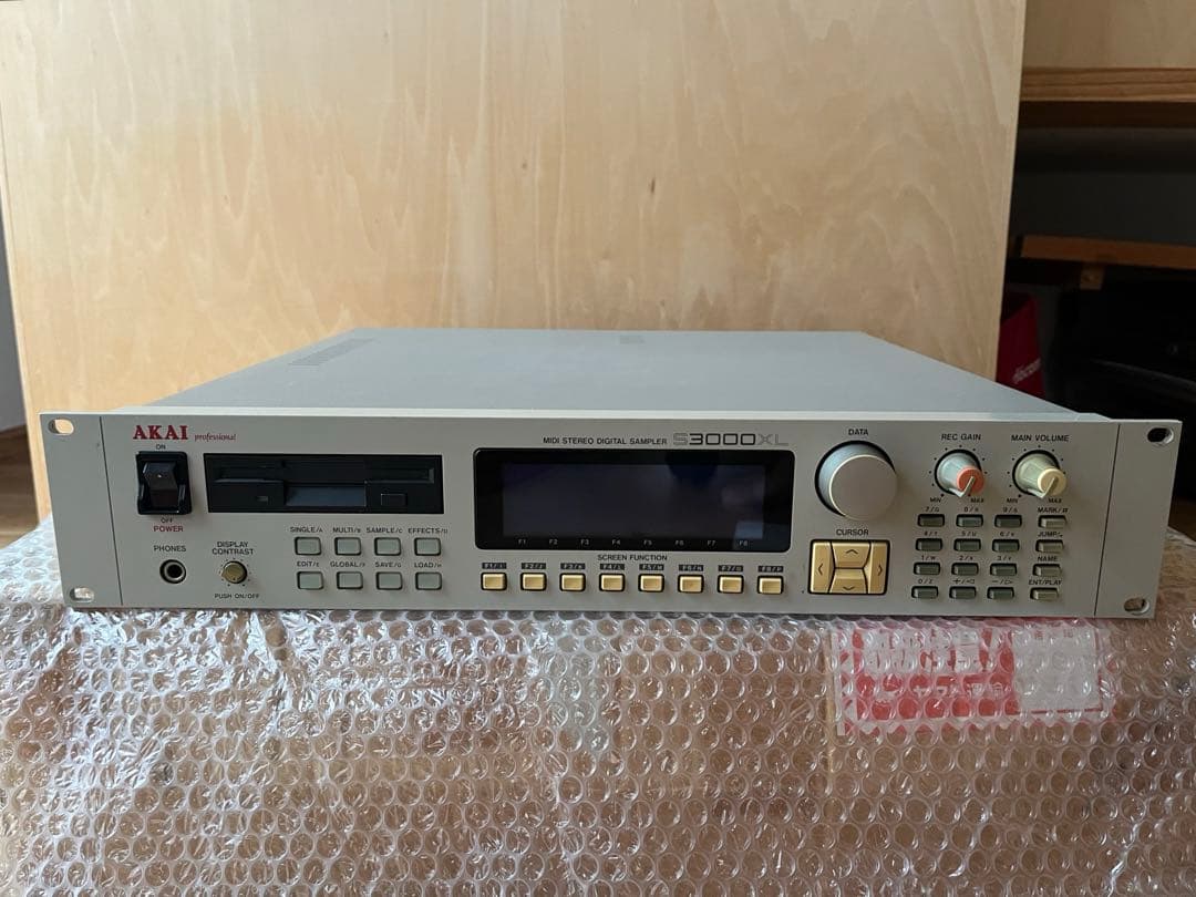 AKAI S3000XL サンプラー CD-RW・ZIPドライブ、取説他