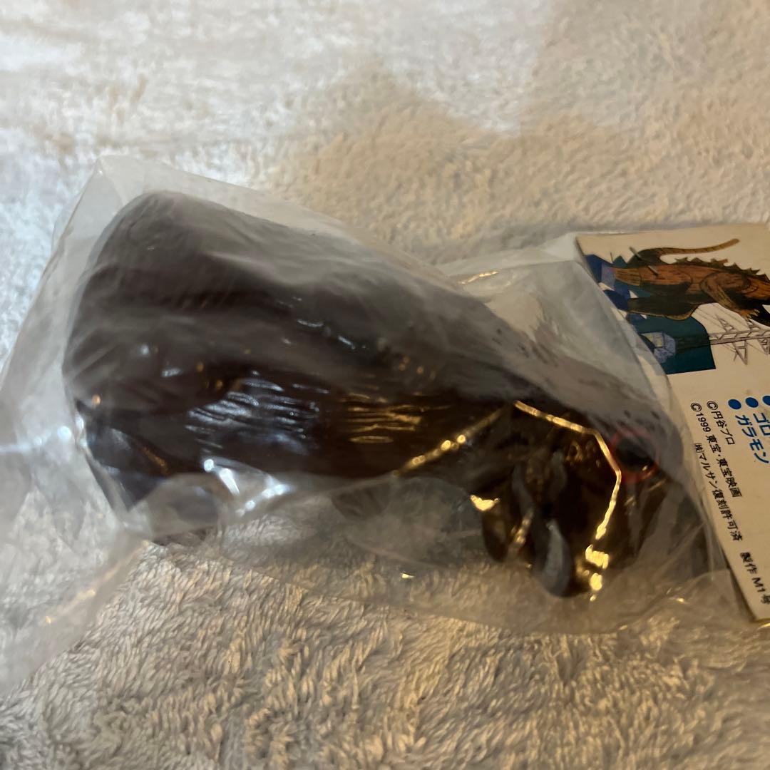 未開封　世紀の大怪獣　あかちゃんゴジラ　貯金箱