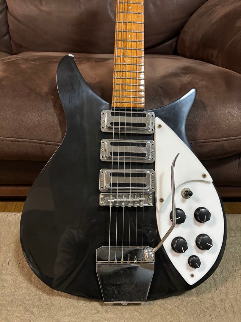 Rickenbacker 325タイプ　トレモロアーム