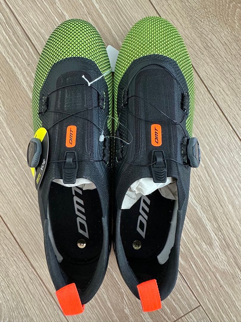 DMT KT4 自転車シューズ ホワイト/ブラック 42