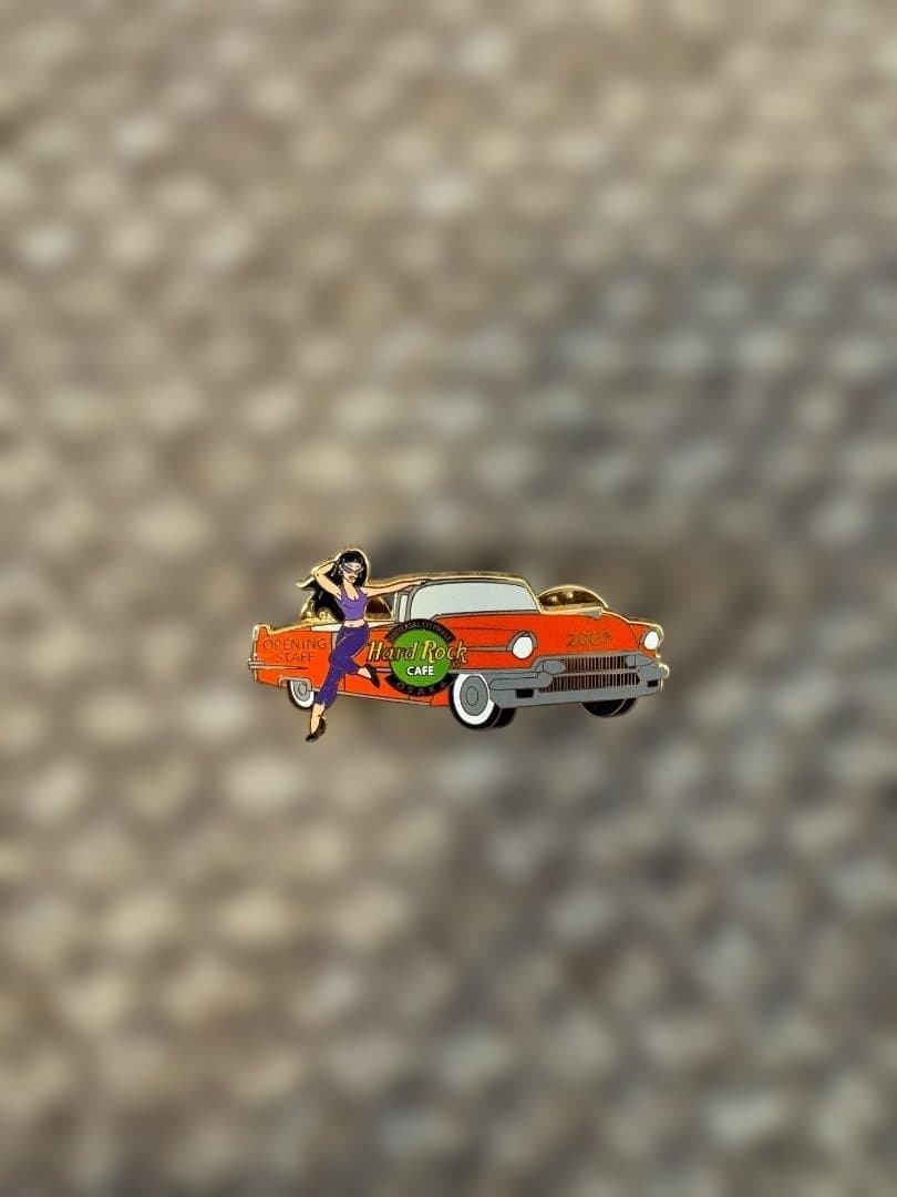 激レア非売品 ハードロックカフェ大阪 2001 オープニングスタッフ限定ピン