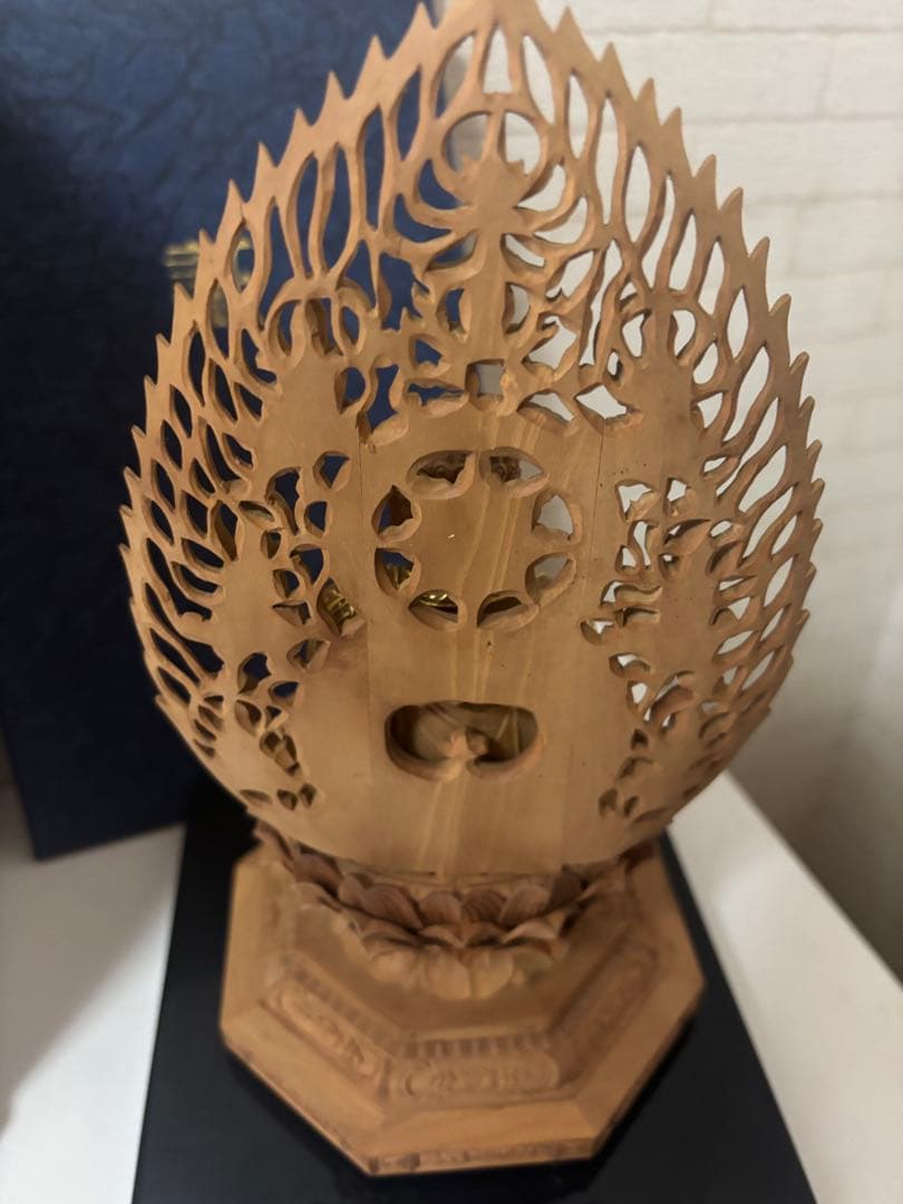 白檀 釈迦如来像 台付 木彫 仏像　(有馬頼底) 臨済宗相国寺