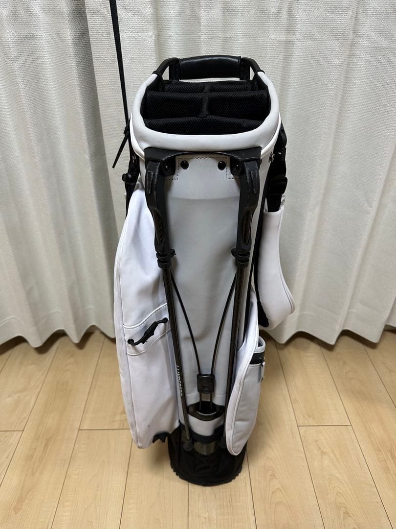 Vessel × J.Lindeberg ホワイト キャディバッグ