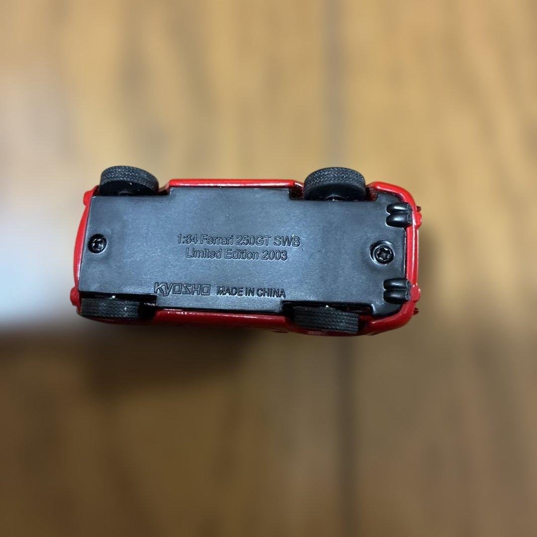 ダイドー Ferrari ミニカー ディスプレイケース+ミニカー６台