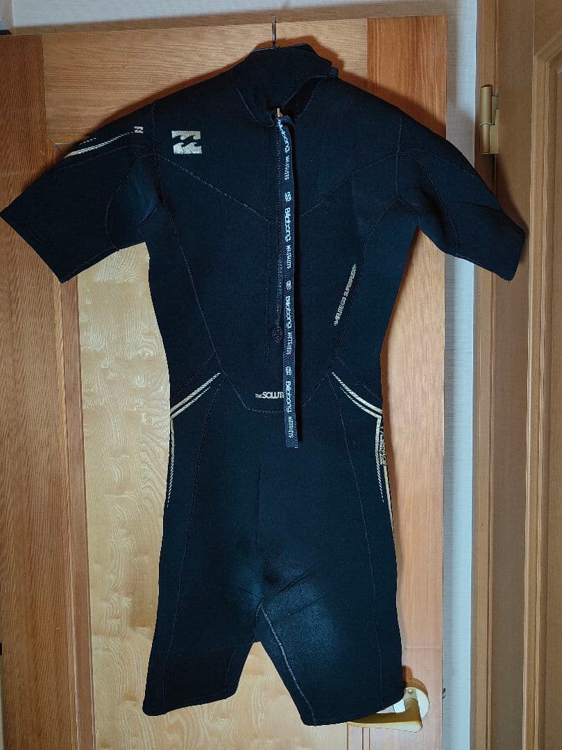 たー　　　　　　　　　　　　　　　　　　　　BILLABONG