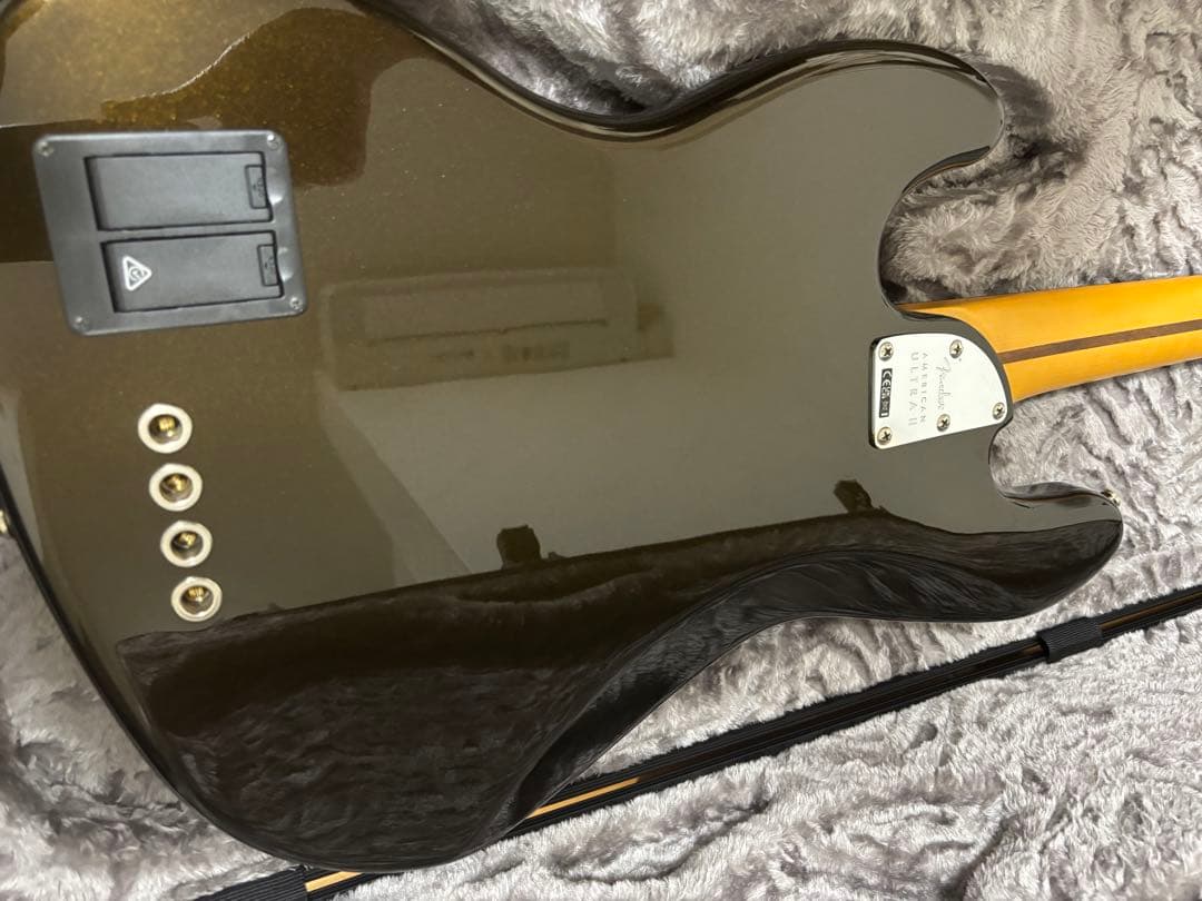 ベース FENDER American Ultra II Jazz Bass