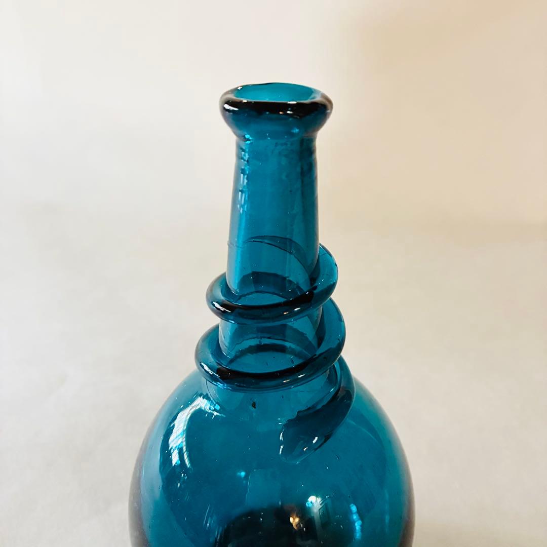 倉敷ガラス　小谷眞三　小谷真三　 線巻瓶　花瓶