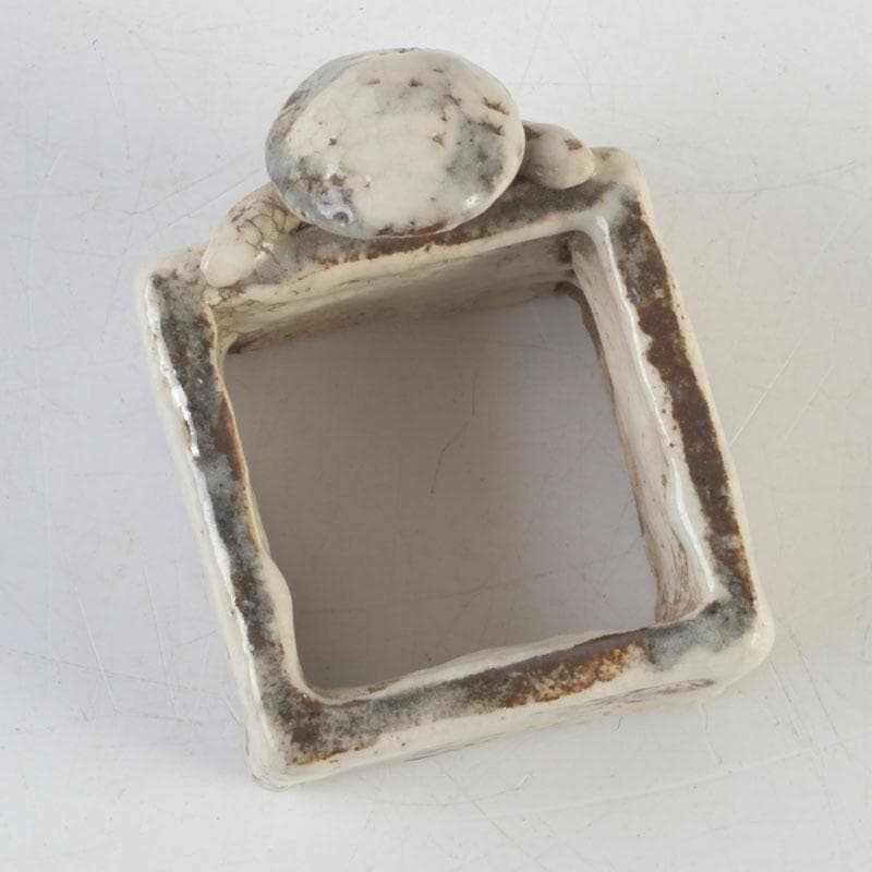 茶道具　志野焼　花草文　人物蓋置　時代箱　V　9876