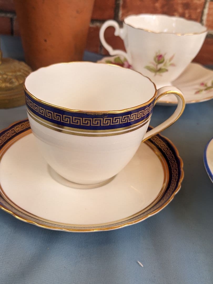 イギリスアンティーク　1920〜1950年代　ティーカップ＆ソーサー4客セット