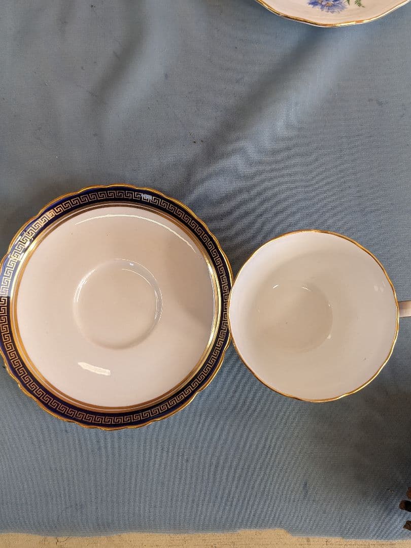 イギリスアンティーク　1920〜1950年代　ティーカップ＆ソーサー4客セット