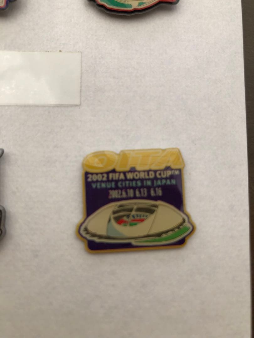 2002 FIFA 日韓WORLD CUP 記念ピンバッジ(開催ドーム１０ヶ所！
