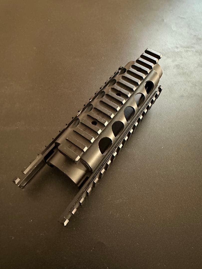 【年末セール/美品】東京マルイ純正 MP5用 金属ハンドガード3面 レール