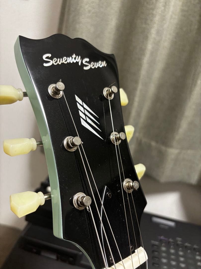 Seventy Seven　azure.