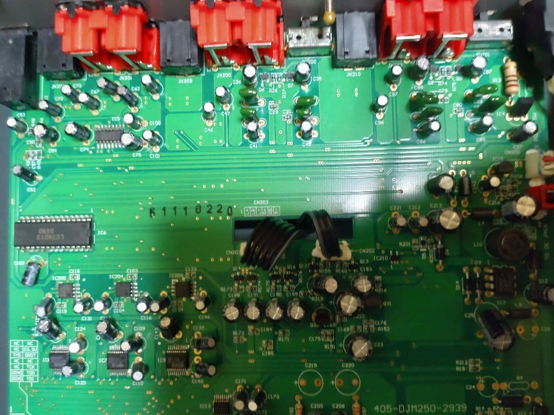 ROLAND DJ-2000 動作確認済み　送料込み　DJミキサー