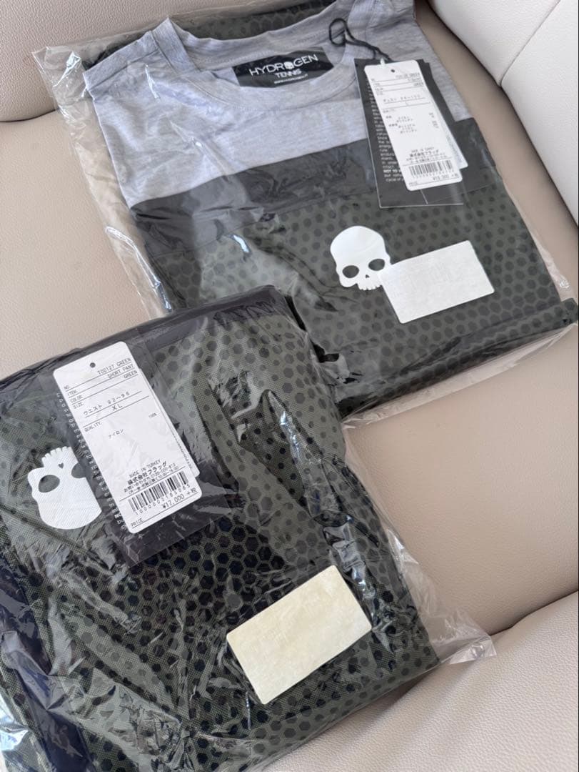 ⭐︎ゆうさん専用⭐︎ HYDROGEN スカルプリント ウェア上下セット