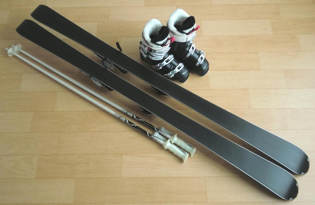 ■■送料無料■ATOMIC■女性用スキーセット■板159靴25.5■メンテ付■■