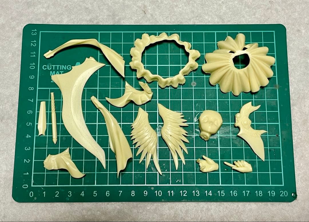 【リューノス】1/8 九条サラ メガネフレーム付 ガレージキット