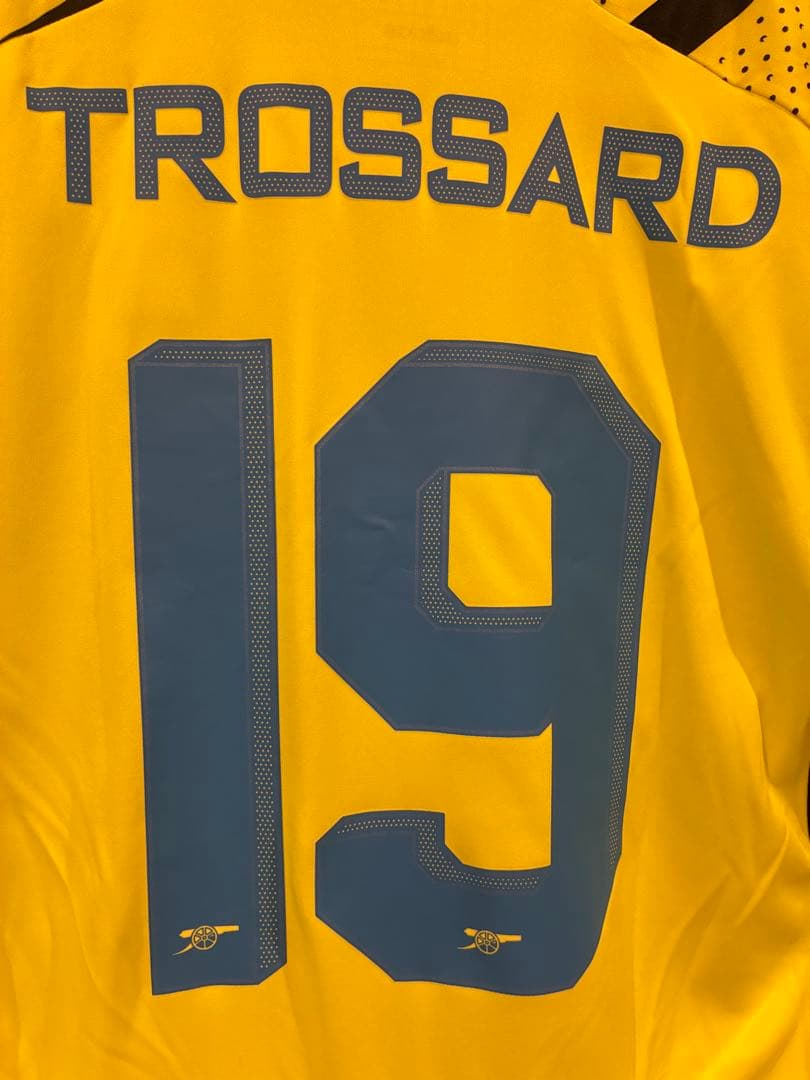 トロサール　アーセナル　ユニフォーム