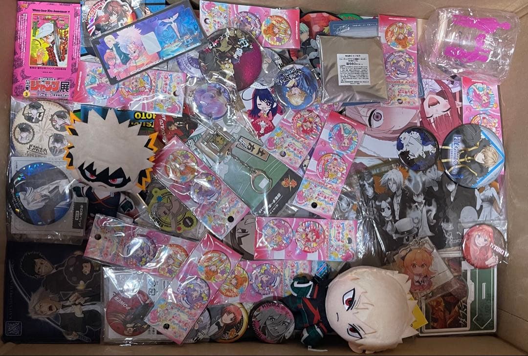 アニメグッズ　キャラクターグッズ　1200個以上　まとめ売り