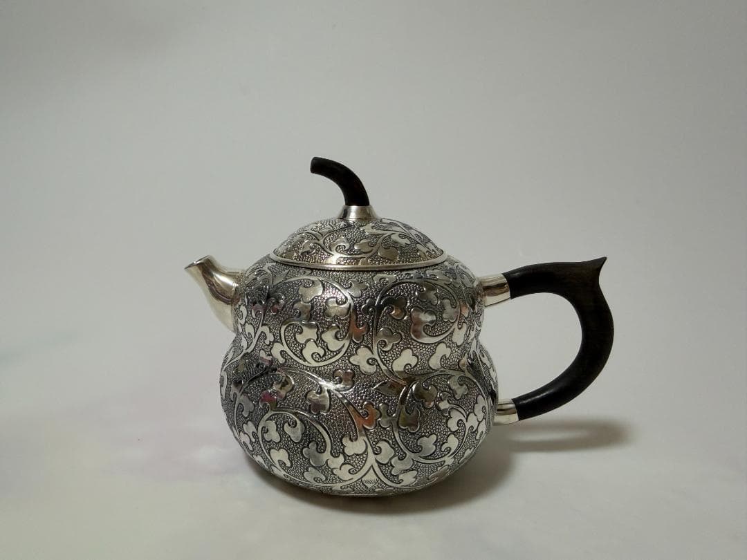 純銀製 藤文様 ひょうたん形 急須 銀瓶 煎茶道具