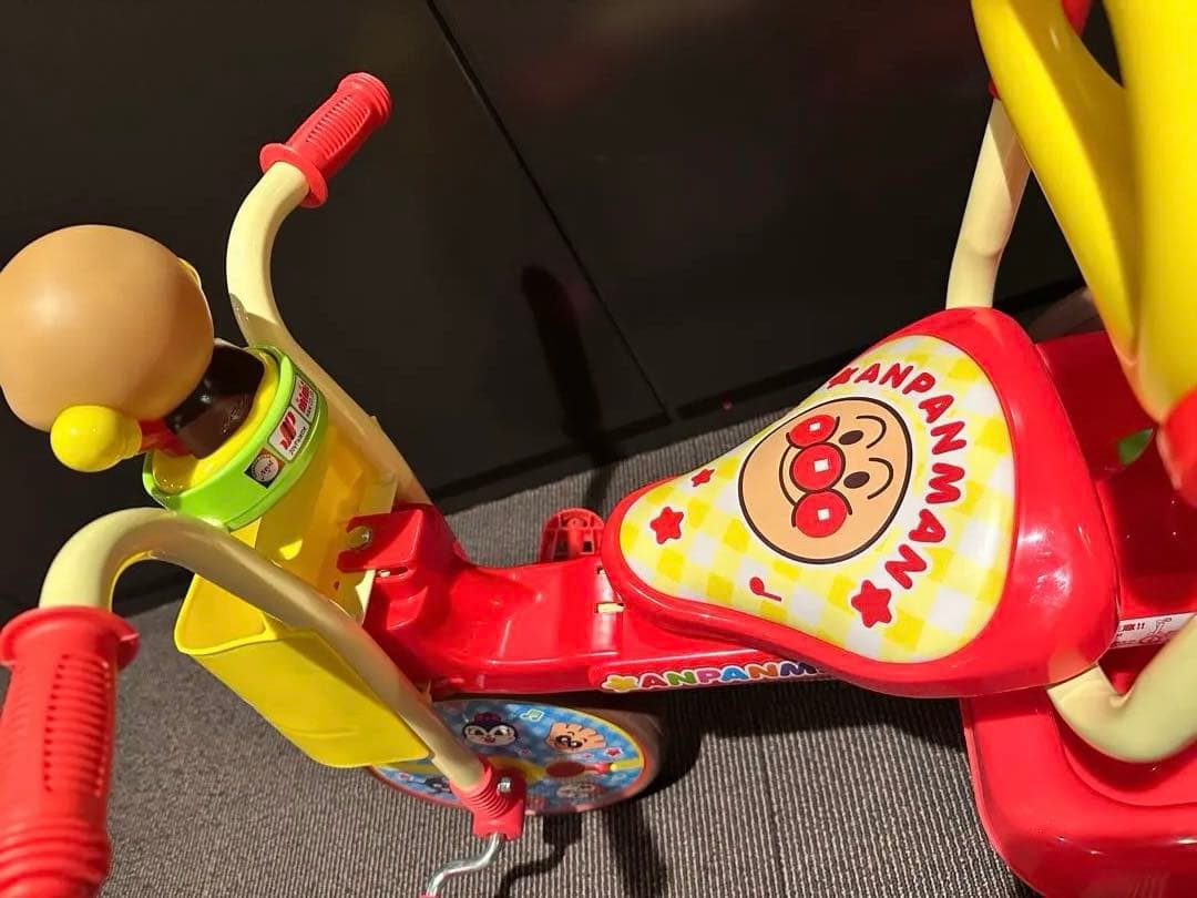 アンパンマン　三輪車　手押し